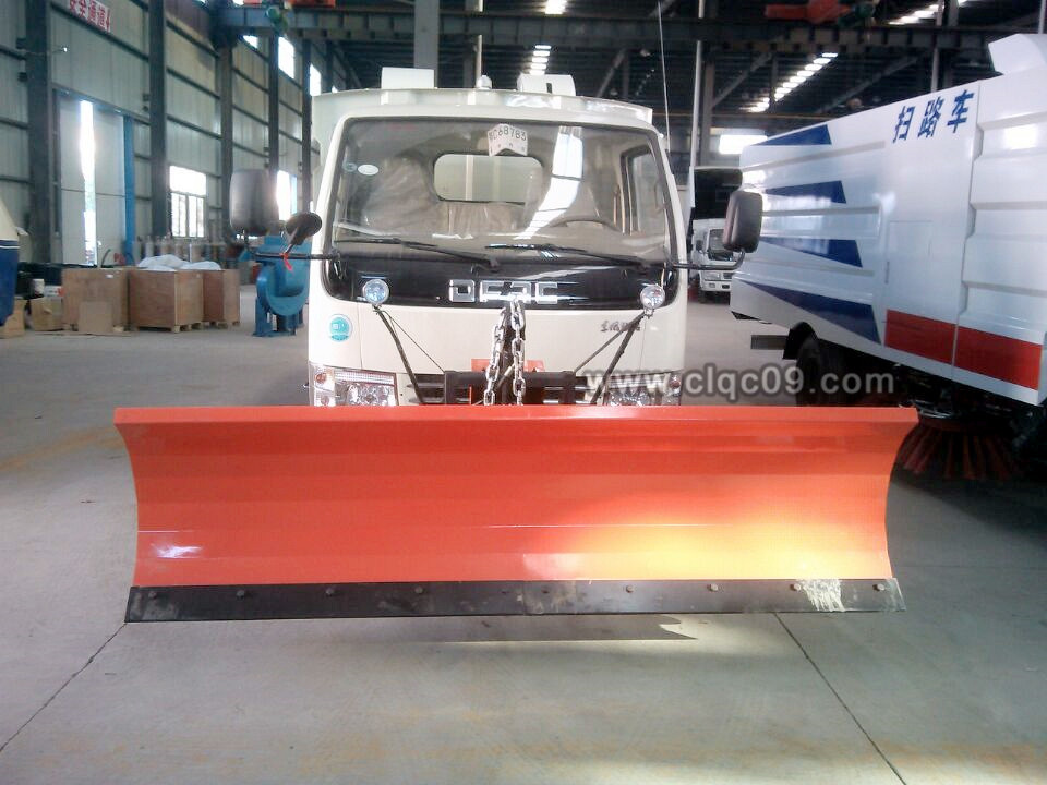 ���������ѩɨ·��