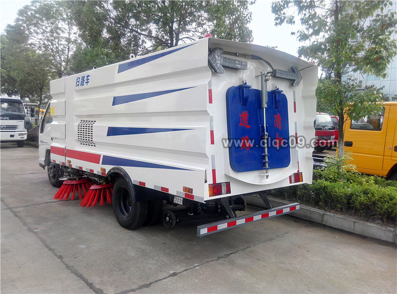 ���������ѩɨ·��