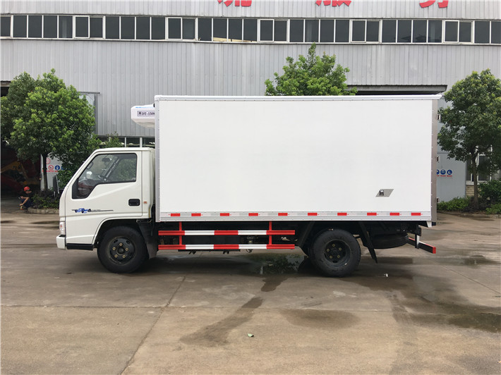 ���彭���᳤4.15����س�