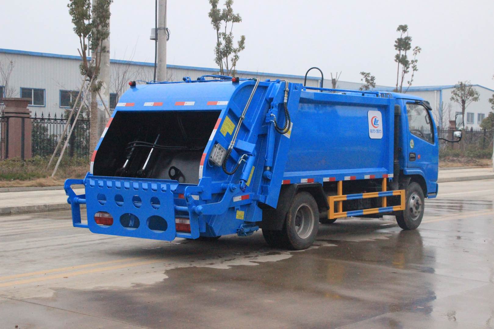 �������������ѹ����������3������