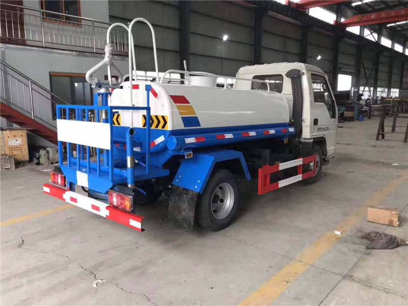 �������ﲻ�ϻ���ˮ����5����