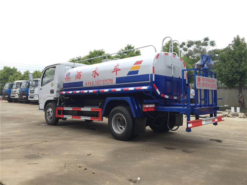 ����С��������ˮ����5����